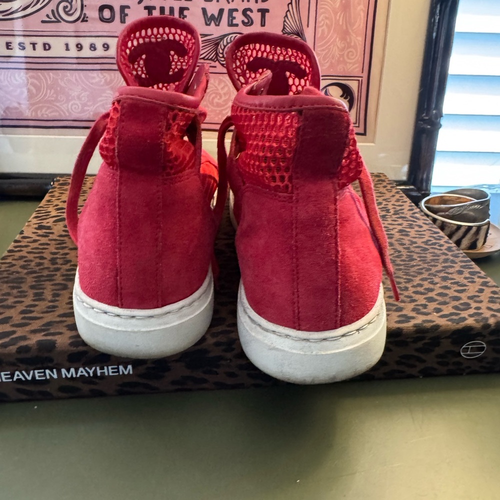 CHANEL Vibrant Red Mesh High-Top Sneakers - Picture 5 of 5